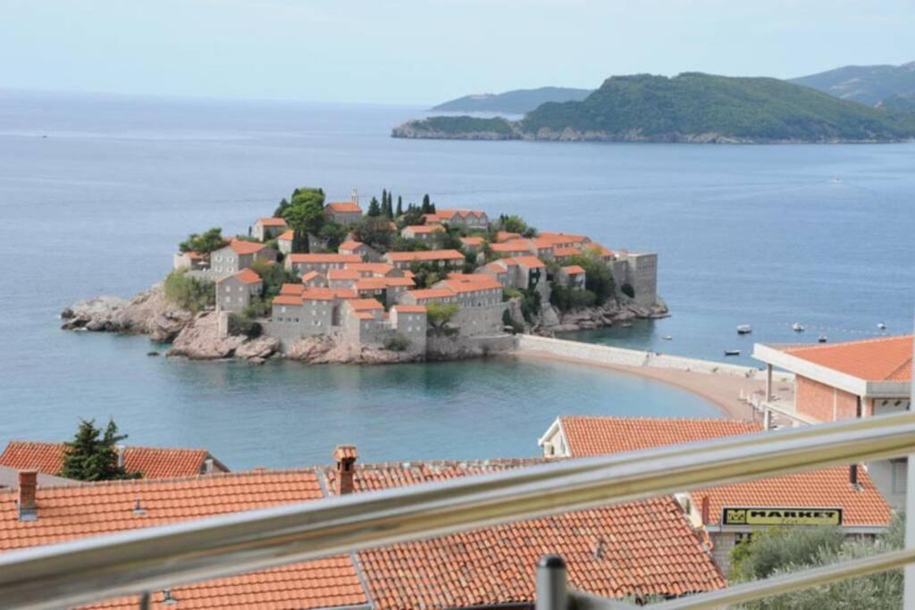 Bmv Room 2 With East Island View Sveti Stefan Εξωτερικό φωτογραφία